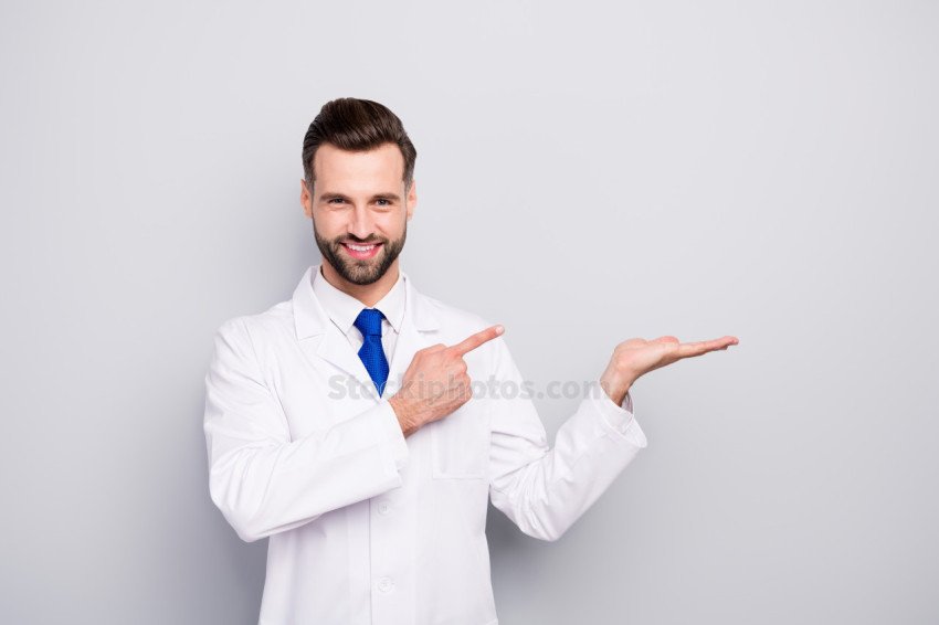 Portrait of his he nice attractive cheerful cheery confident doc